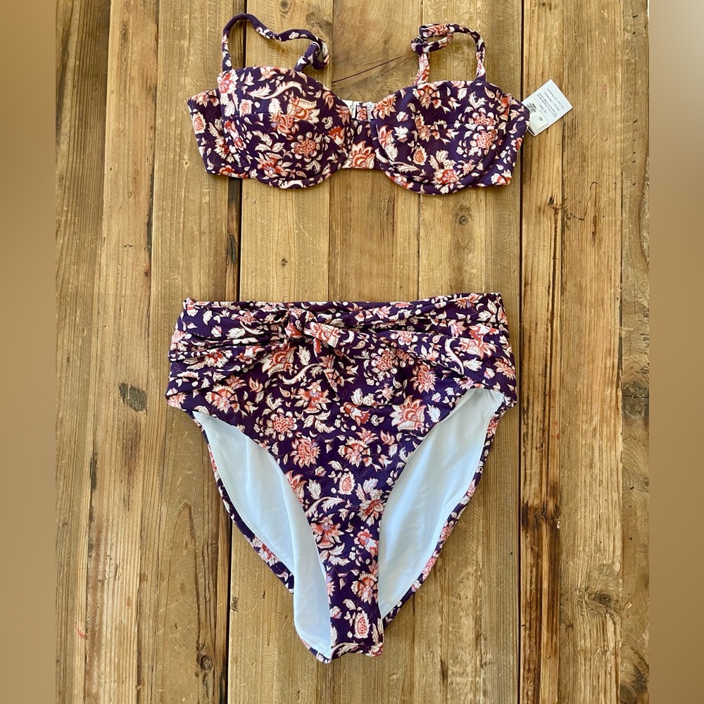 Bikini and matching skirt